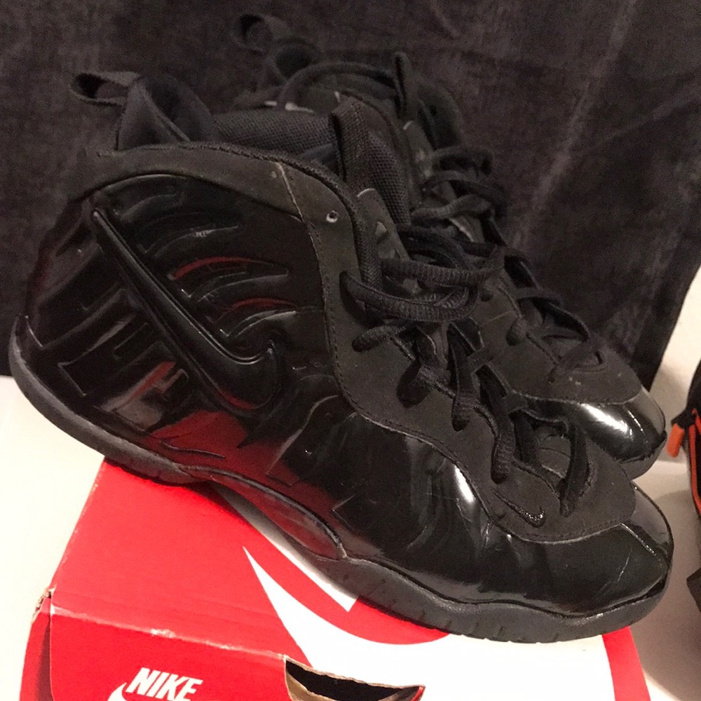 nike foams